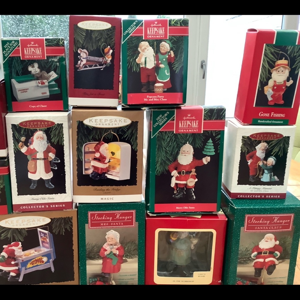 Huge lot of vintage Hallmark ornaments - Picture 3 of 7